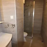 Pansion And Chiara Apartman