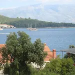 Pansion And Chiara Apartman