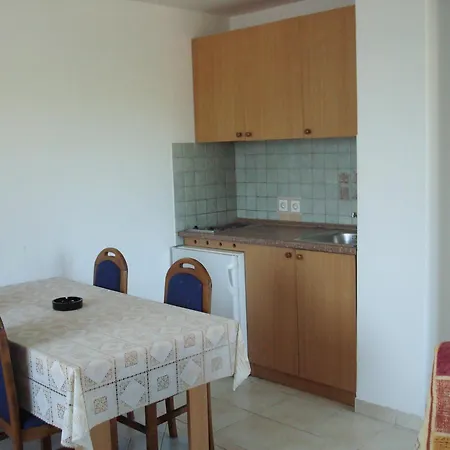 Pansion And Chiara Apartment