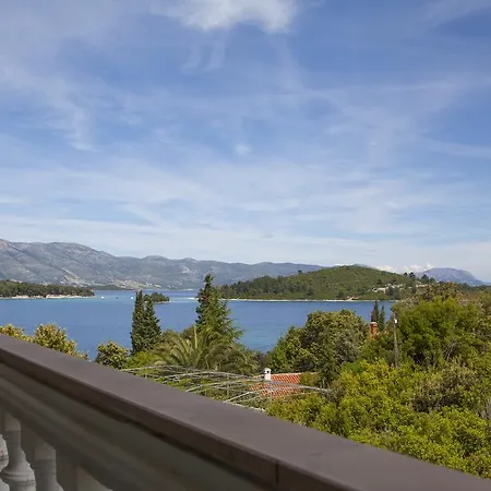 Pansion And Chiara Apartment *